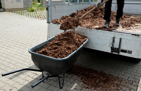 Bulk Mulch Delivery in Kennewick