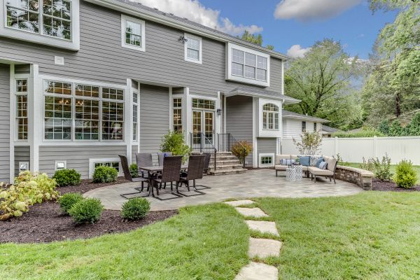Concrete Patio Landscaping in Kennewick