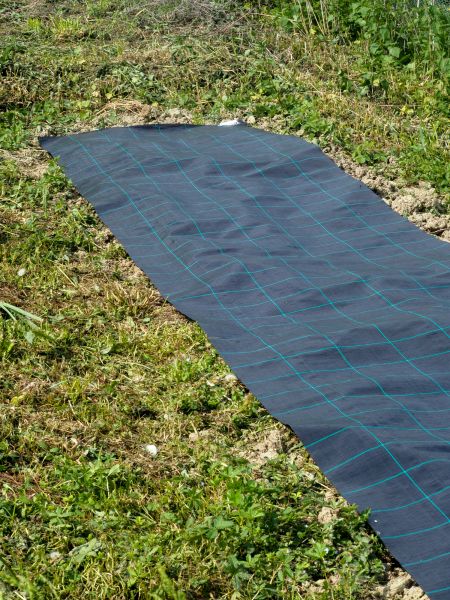 Weed Suppressant Installation in Kennewick