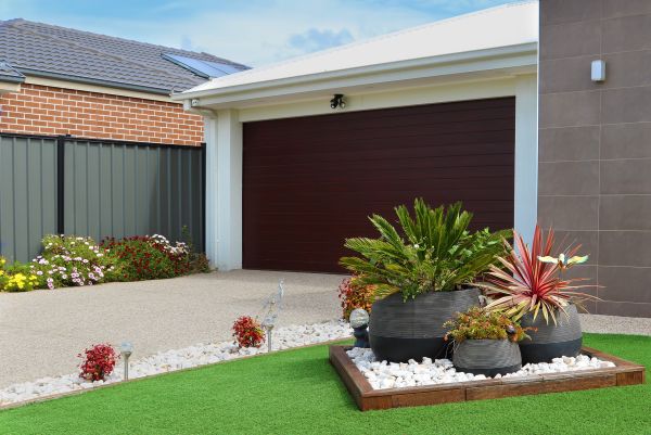Front Yard Landscaping in Kennewick